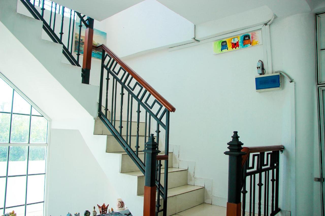 White House Apartment Wattala Exterior foto